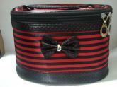 Necessaire Preta c/Vermelho - Listrado - TAM:G